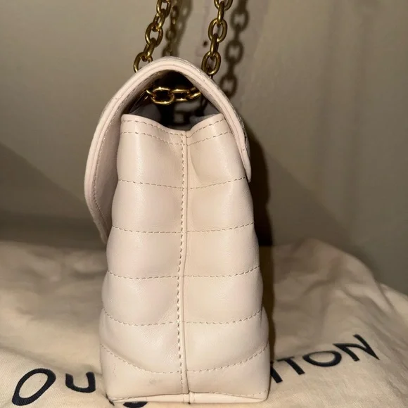Louis Vuitton New Wave GM Chain Bag in Cream - Picture 11 of 16